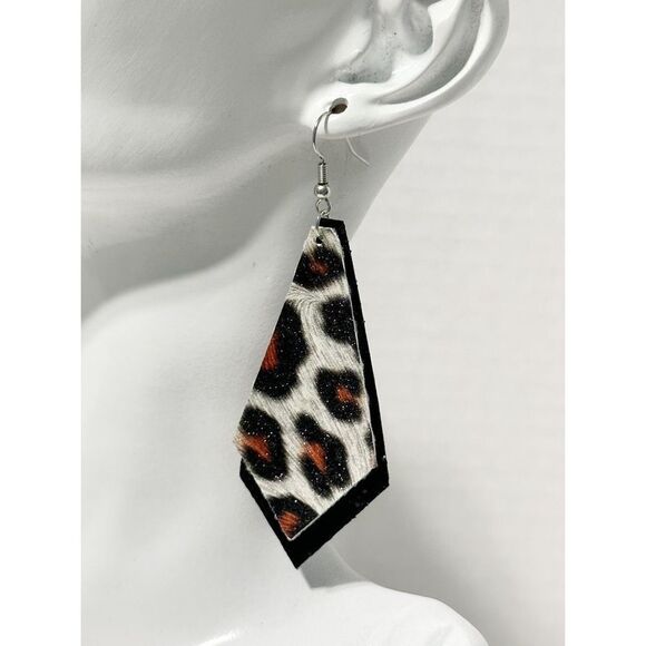 Geometric Vegan Leather Dangle & Crystal Round Earrings Peach‎ & Black 2 Pairs - Picture 3 of 7
